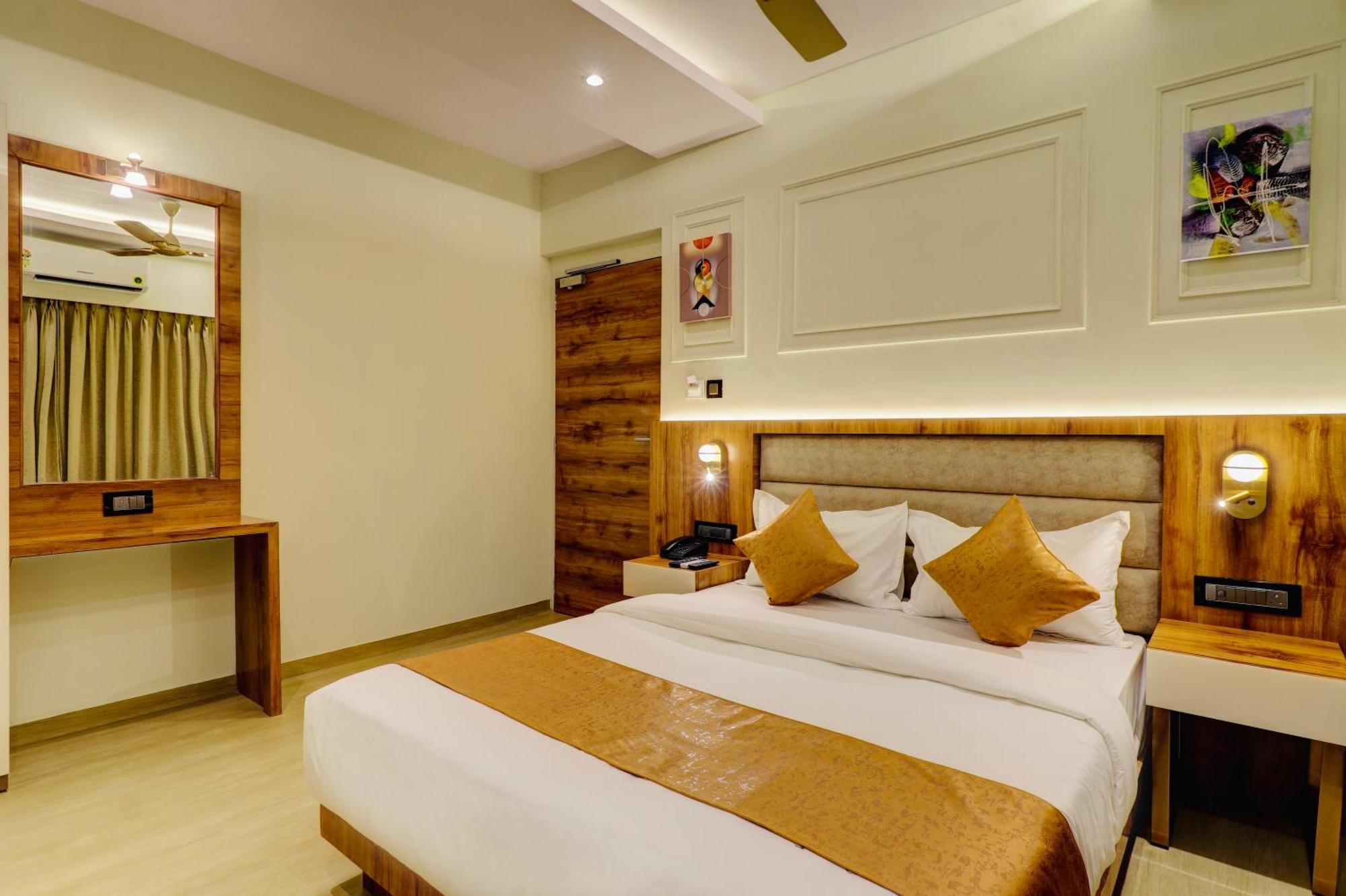 Home2 Suites And Service Apartments, Mumbai Airport Exterior foto